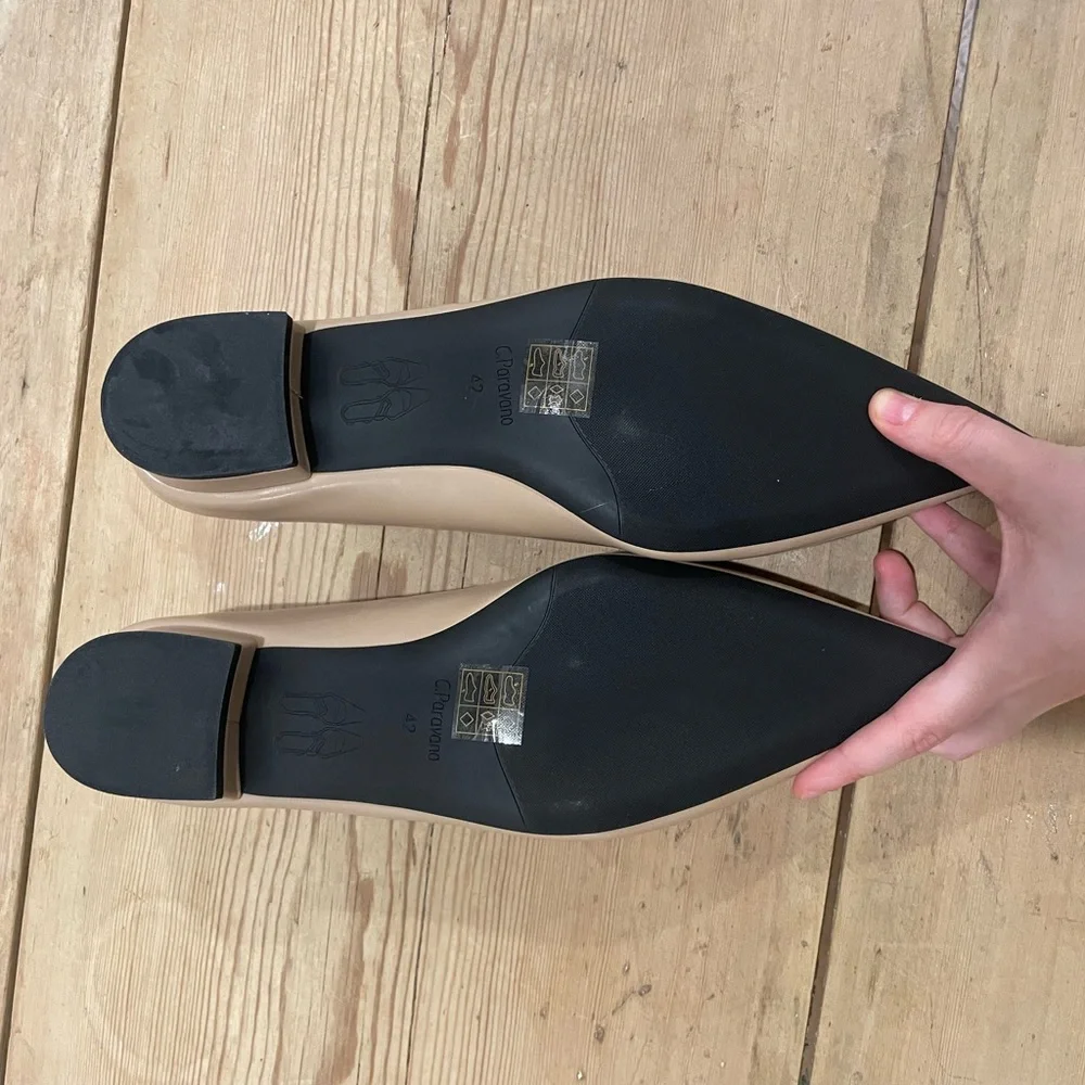 Aida jewel nude buckle flat in size 42 New without box - Picture 2 of 5